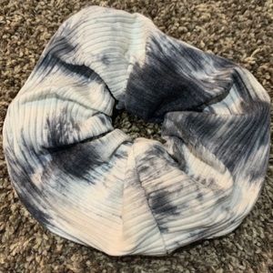 Tie dye hair scrunchie